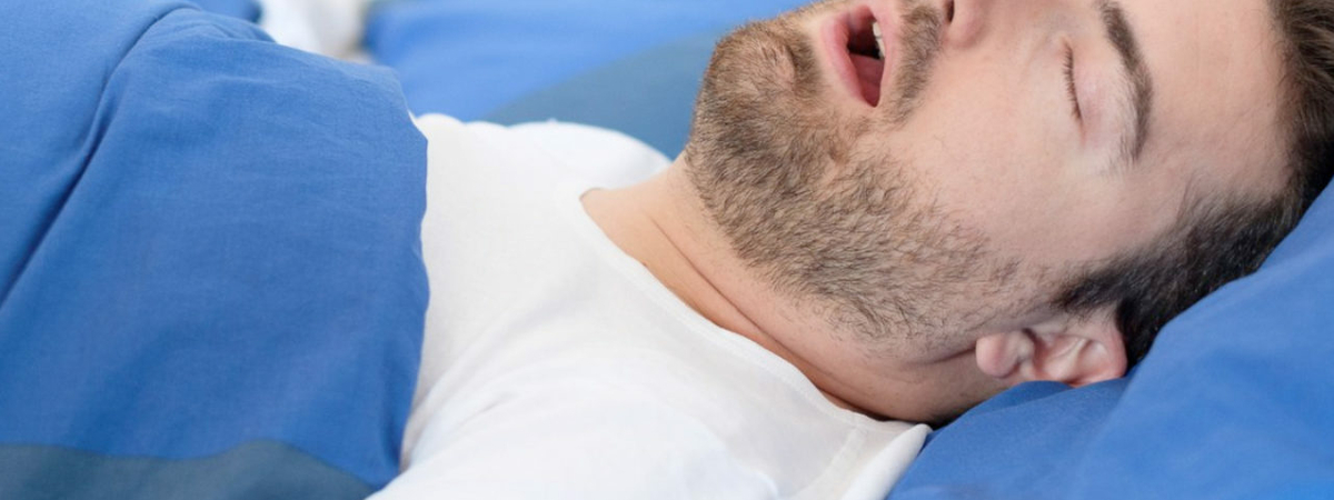 Остановка дыхания во сне может произойти из-за жира на языке