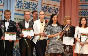 Волковысские школьники удостоены областной премии имени Александра Дубко (видео)