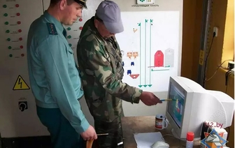 Инспекторы Волковысского района проверили пожарную безопасность зерноскладов и комбайнов