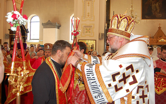 Трое волковысских священников получили награду