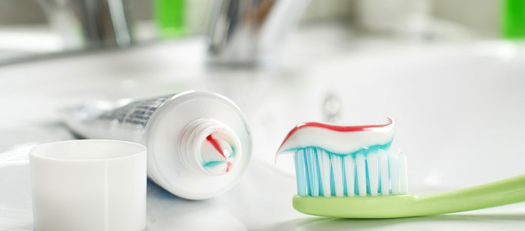 Состав важен: как выбрать полезную зубную пасту