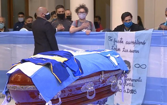 Марадону похоронили на частном кладбище неподалеку от Буэнос-Айреса