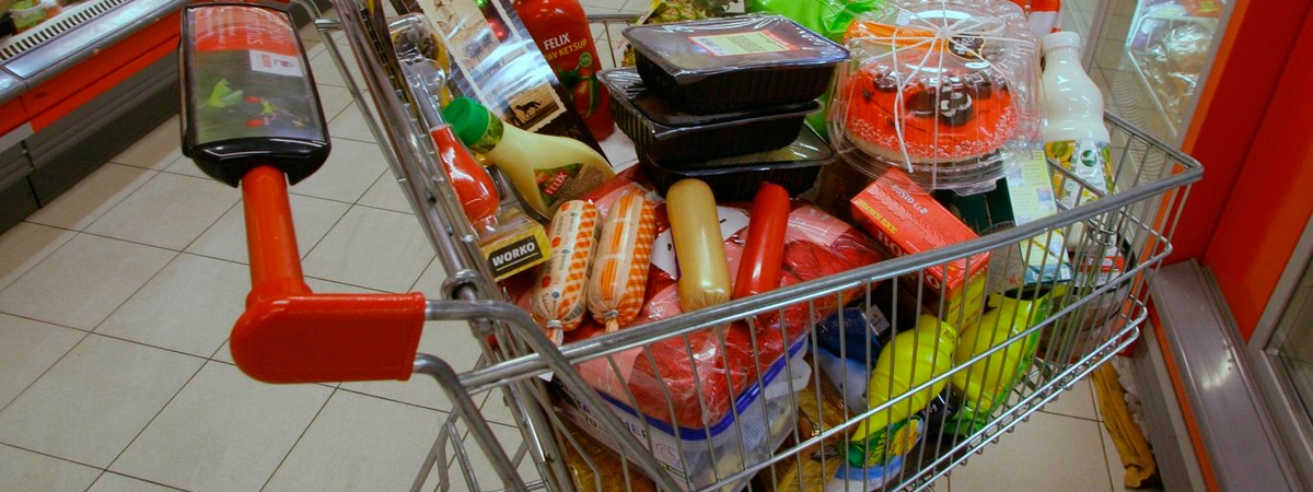 Рак и ожирение: топ-5 опасных дешевых продуктов