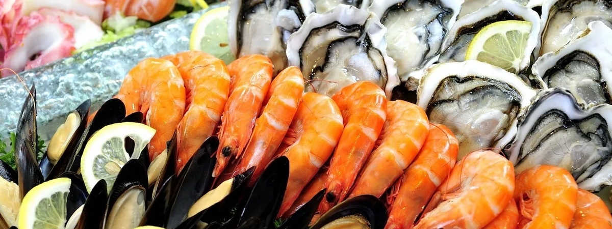 Названы самые опасные для здоровья морепродукты