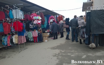 В Волковыске предприниматели потихоньку возвращаются на рынки (ФОТО)