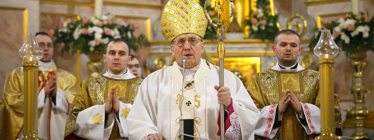 БТ покажет пасхальные богослужения из Минска, Ватикана и Рима: расписание трансляций