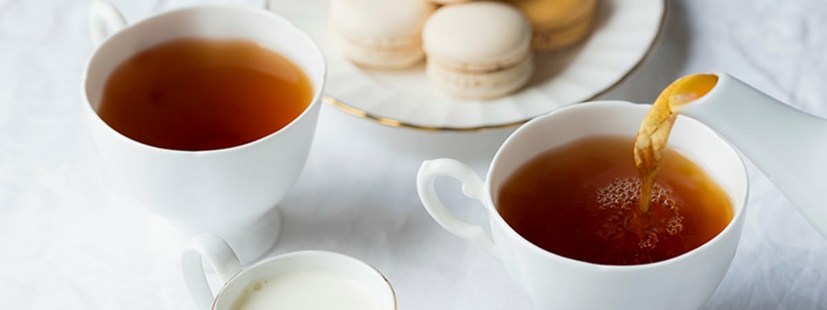 Выпил чай - красное лицо получай: Врачи назвали 5 признаков отравления любимым напитком