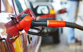 «Белнефтехим» продолжает обещать, что резких повышений цен на автомобильное топливо не будет