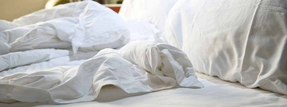 Чем опасно для здоровья грязное постельное белье?