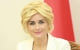 Гродненская красавица рядом с премьером. 6 фактов об одной из самых сексуальных чиновниц Беларуси
