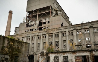 Снос приостановить, материалы на доработку - в Гродно решают судьбу первого цементного завода страны