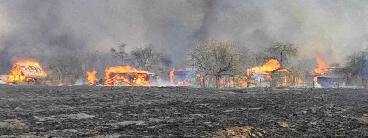 На пожаре в деревне под Щучином сгорело 20 домов