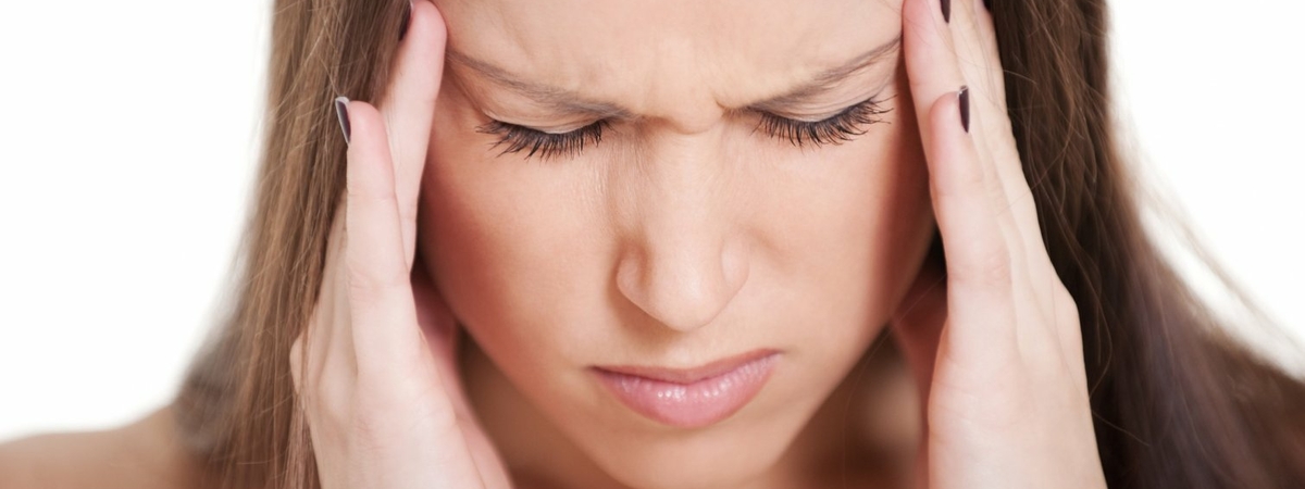 Испанские ученые выяснили, почему у женщин голова болит чаще, чем у мужчин