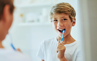Эксперты назвали самые вредные продукты для зубов