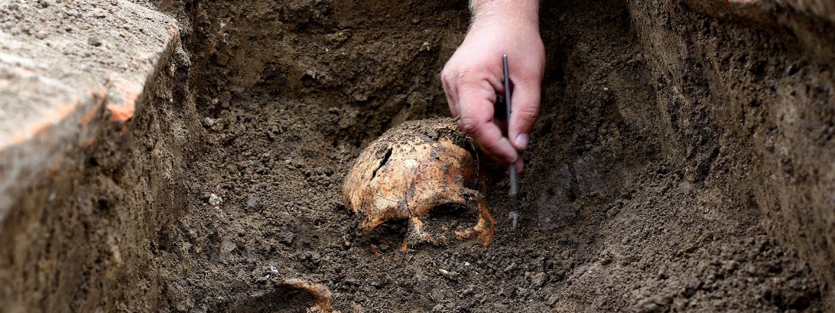Ученые обнаружили древнее захоронение: «тела направили головами в сторону Мекки»