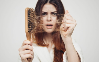 Какие анализы нужно сдать при выпадении волос: полный список