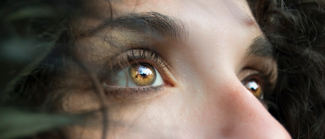 Почему после 40 падает зрение: лечение и как сохранить