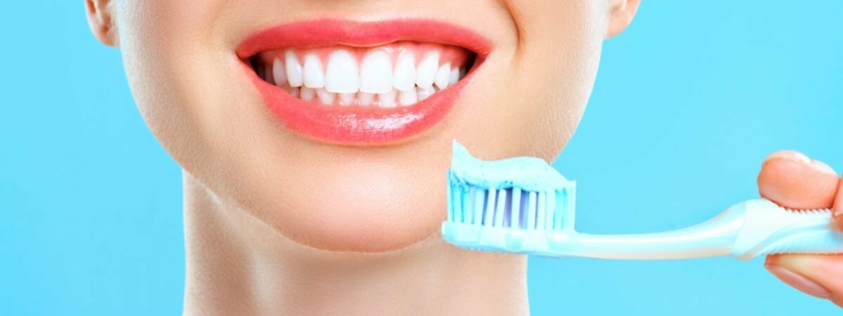Стоматологи опровергли популярные мифы об уходе за зубами