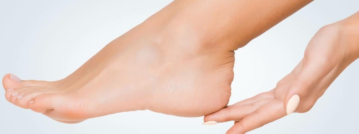 Сухая кожа пяток может быть симптомом опасных нарушений организма
