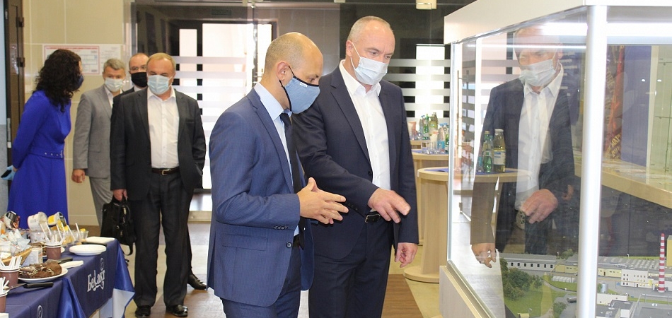 Генеральный прокурор Республики Беларусь посетил с рабочим визитом Волковысское ОАО «Беллакт»