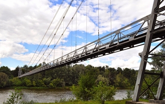 Как выглядит самый длинный в Беларуси подвесной пешеходный мост