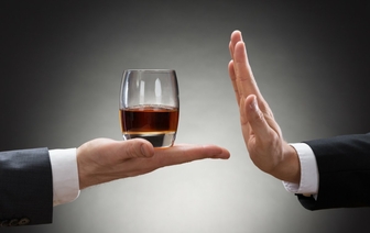 Не склонны к алкоголизму: астролог назвал самых стойких