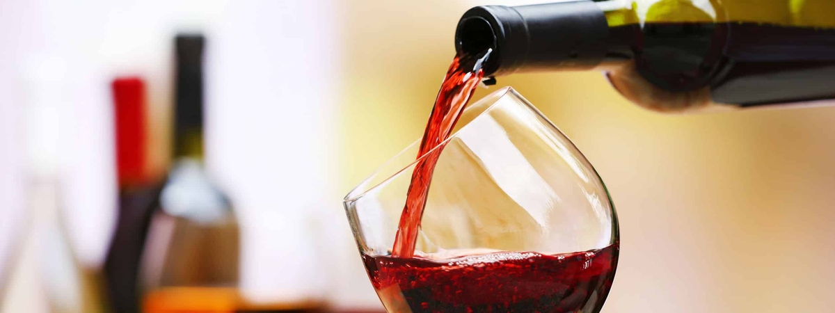 Не все так хорошо, как хотелось бы: пользу красного вина развенчали