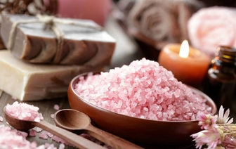 Чудо-продукты или обман: диетолог раскрыла правду о розовой соли и коричневом сахаре
