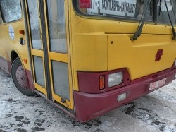 Пешеход попал под автобус