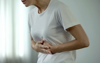 Почему болит живот: 8 возможных причин боли в животе, среди которых и грозные заболевания