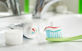 Состав важен: как выбрать полезную зубную пасту