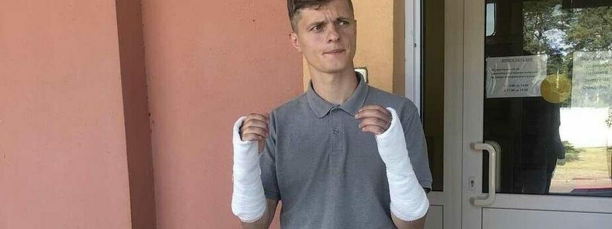 Гродненскому журналисту при задержании сломали две руки