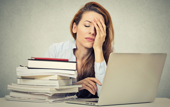 Эксперт рассказала, как офисному работнику справиться со стрессами и хронической усталостью