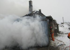 В деревне Александровка очевидец спас на пожаре пенсионера