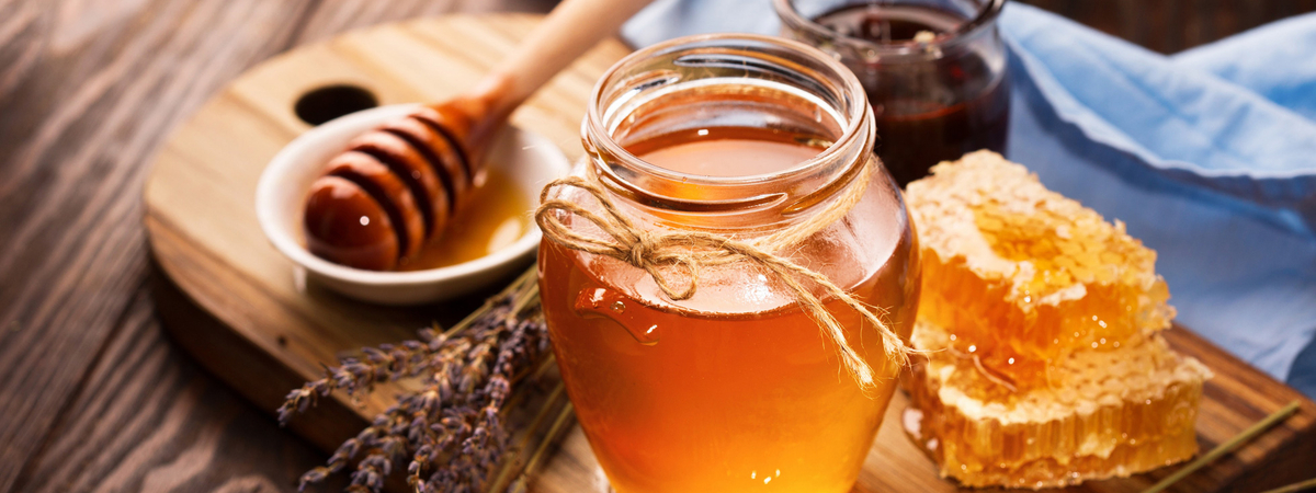 Ученые опровергли безопасность мёда при похудении, но очень хвалили один сорт